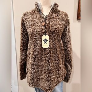 Simple Southern soft pullover